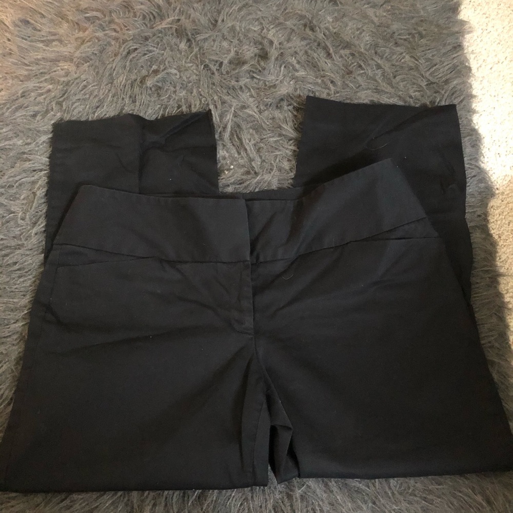 Express black cropped pants size 4 JUST LIKE NEW